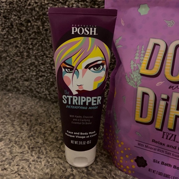 Perfectly Posh Bundle the stripper, down & dirty, soaps - Picture 2 of 4
